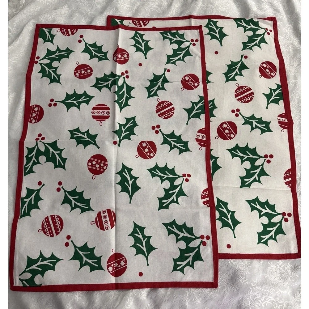 2 NEW VTG TAG Textiles Christmas Holly Ornaments Dish Kitchen Towels 100% Cotton